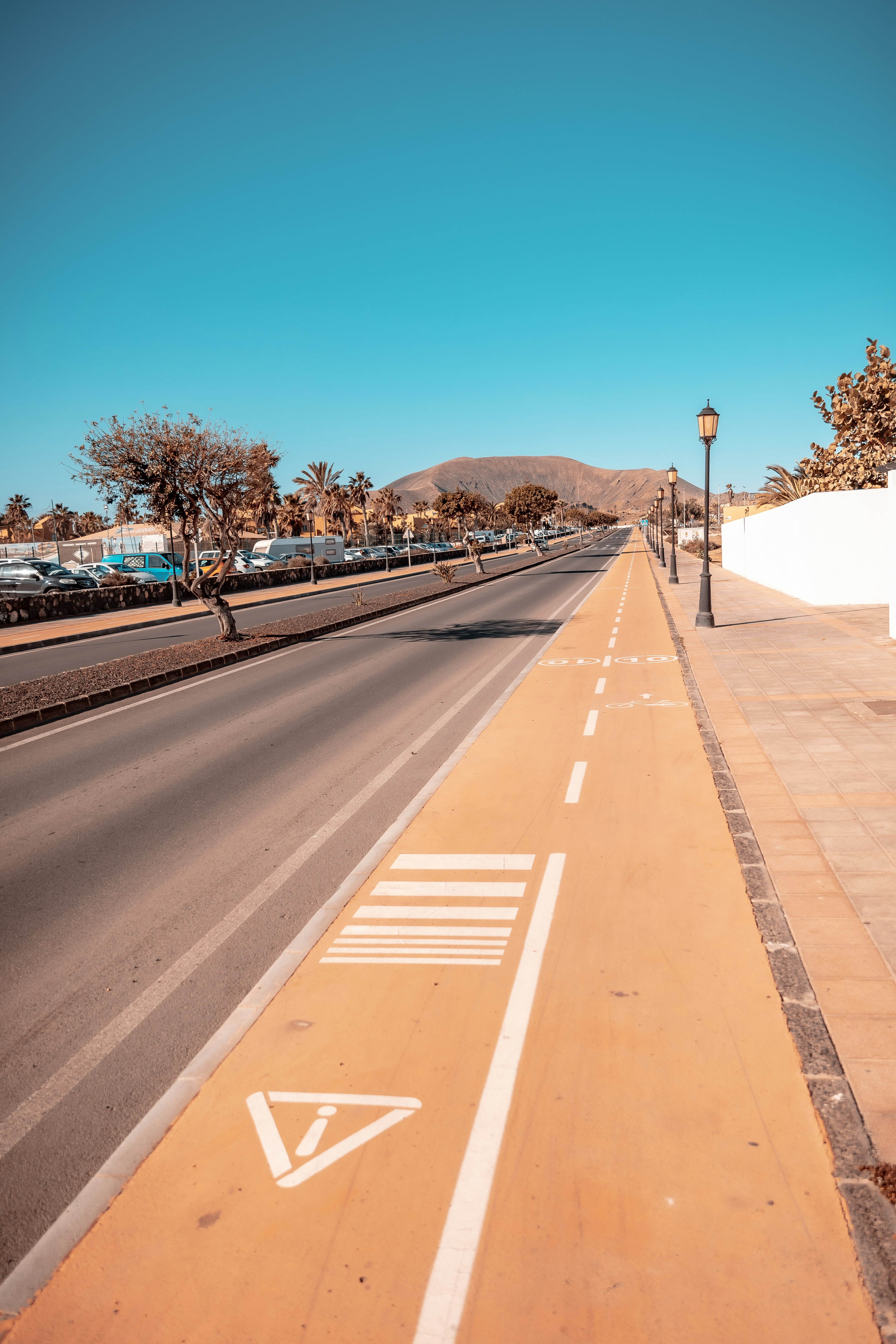 gray concrete road during daytime